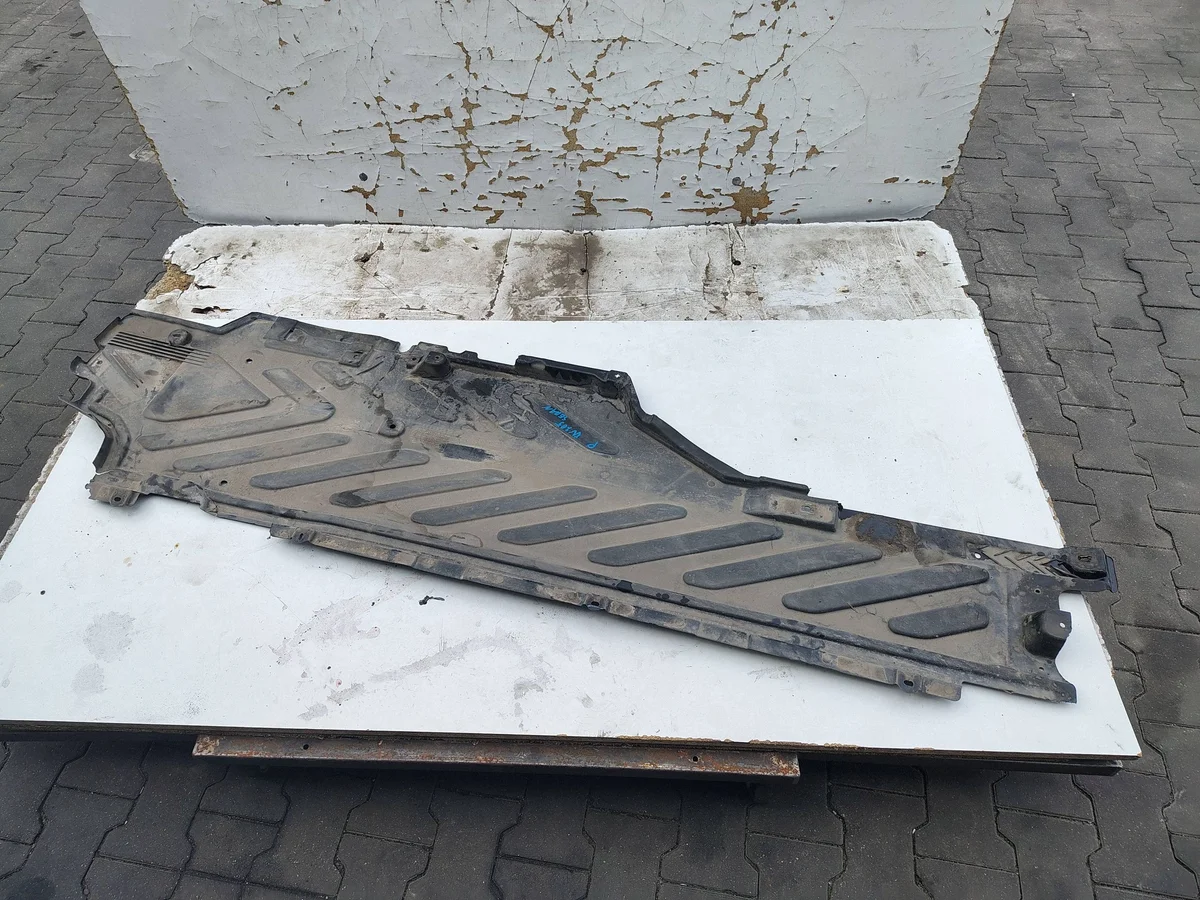 Unterbodenschutz Rechts Mercedes C W205