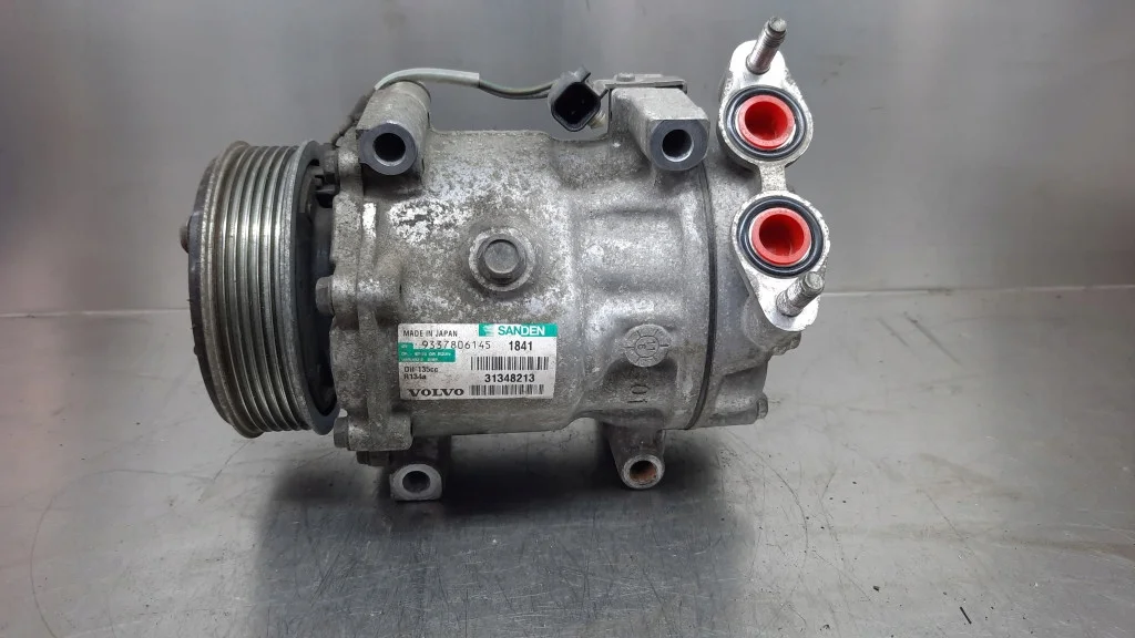Compressor AC Volvo S60 II V60 1.6 D2 Usado image 3