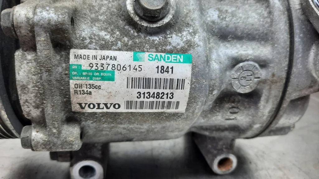 Compressor AC Volvo S60 II V60 1.6 D2 Usado image 4