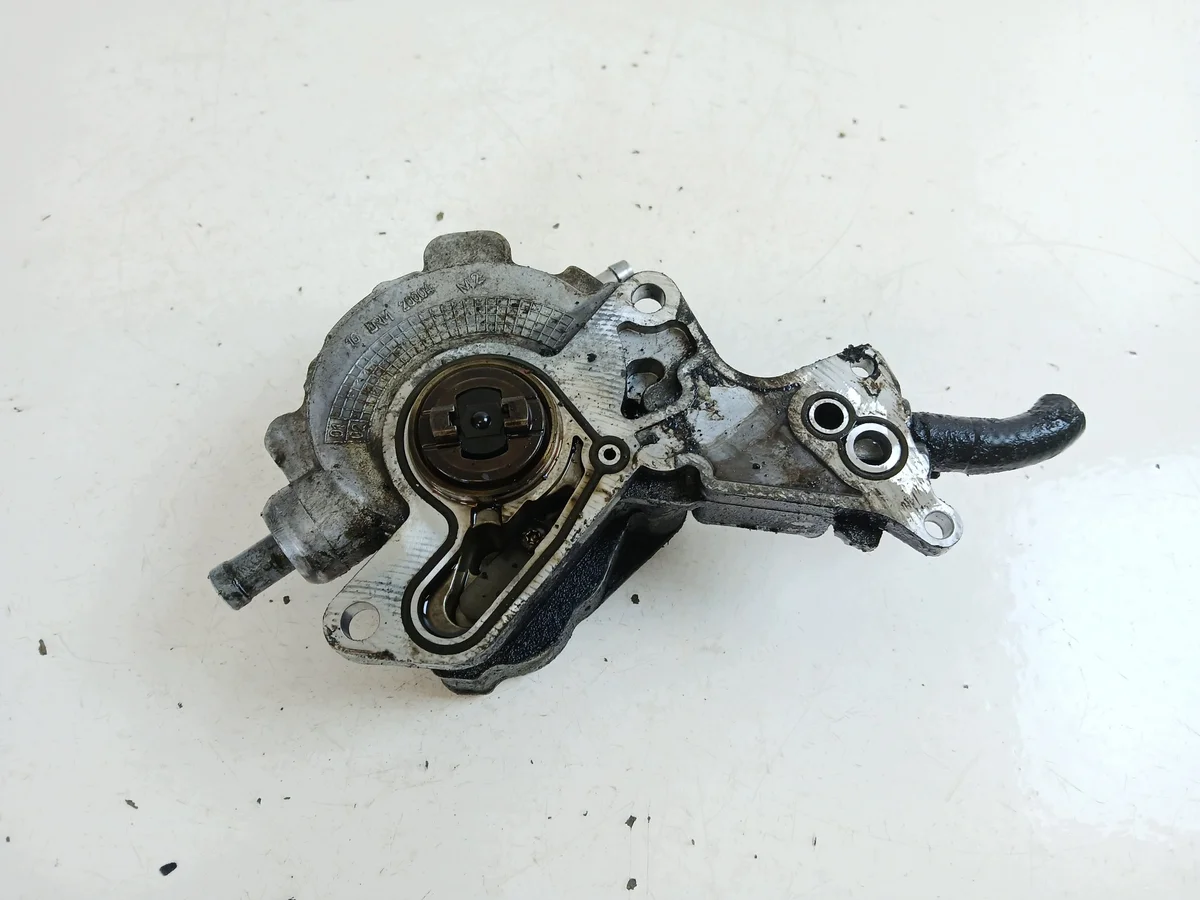 Pompe à vide LUK 038145209A VW Audi image 4