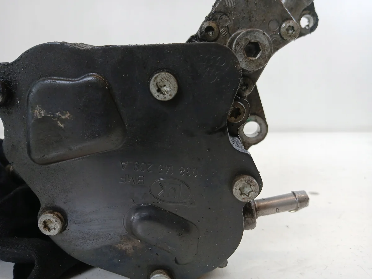 Pompe à vide LUK 038145209A VW Audi image 6