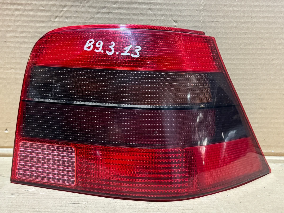 Luz trasera derecha VW Golf IV HB