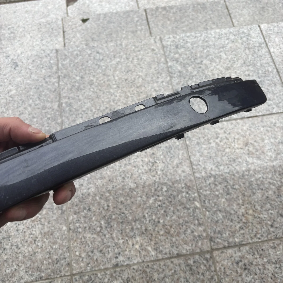 Audi A8 D3 Moldura Parachoques Delantero Izquierdo image 3
