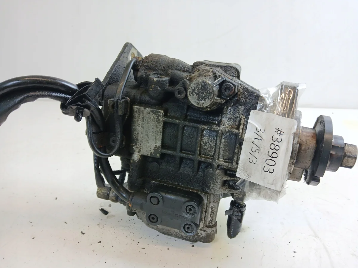 Bomba Inyectora VW Golf IV Bora 1.9 TDI image 7