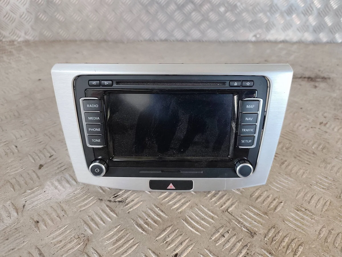 Radio Navigazione VW Passat B7 1T0035680J Usato