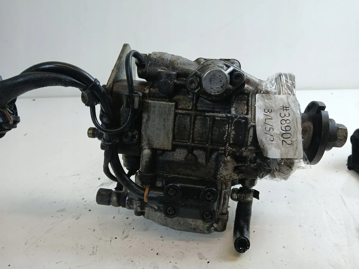 VW Golf IV Bora 1.9 TDI Einspritzpumpe 038130107D image 7