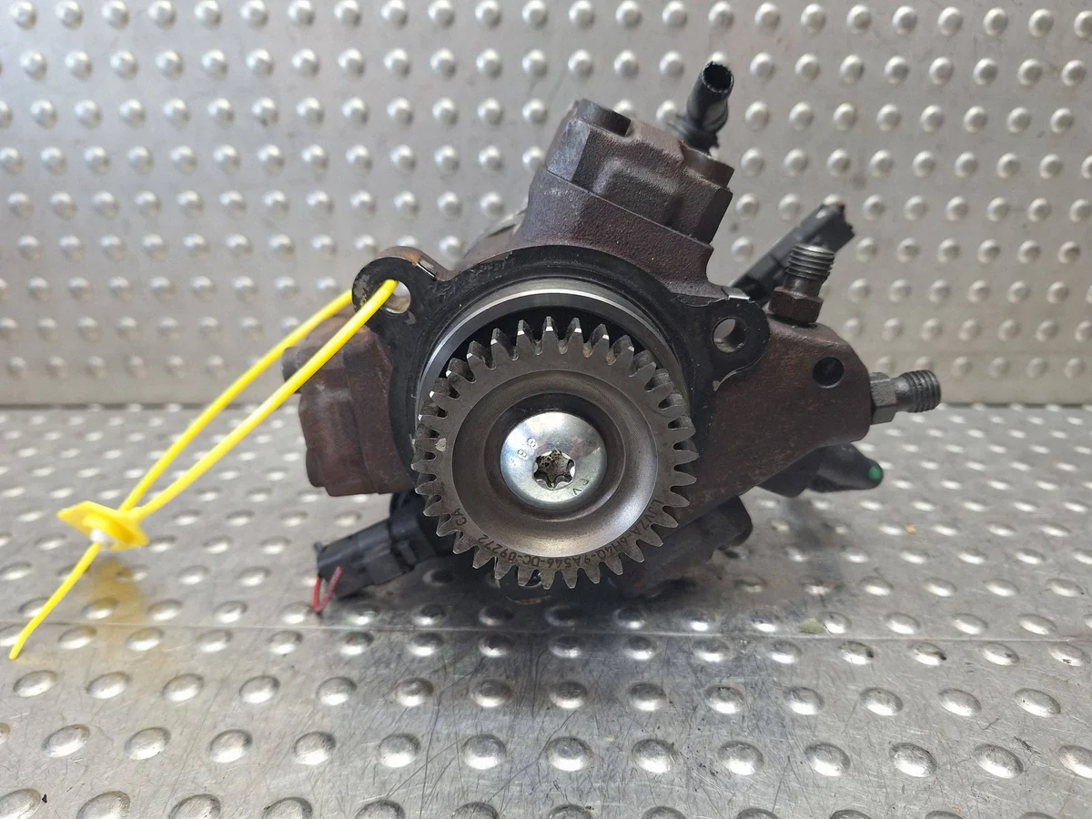 Polttoainepumppu Range Rover Sport L320 3.6 V8
