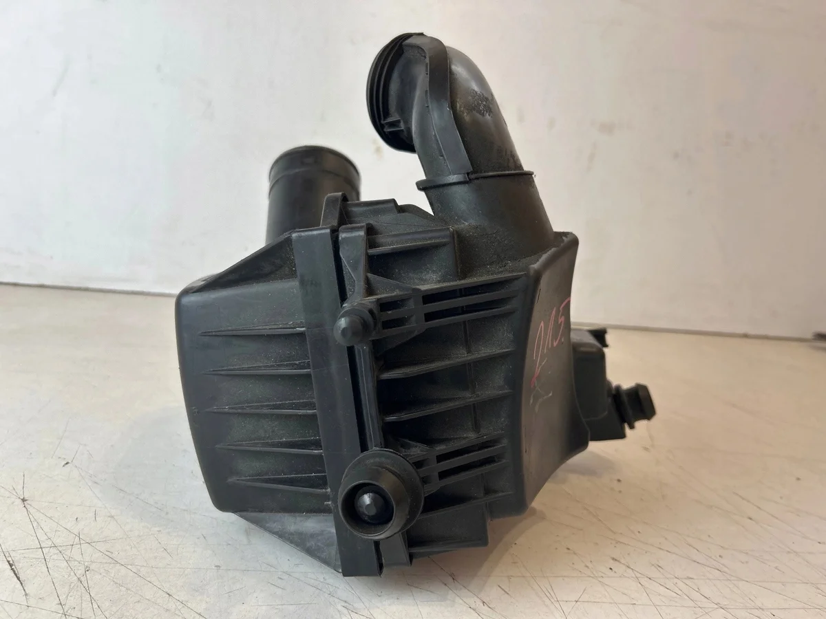 Opel Luftfiltergehäuse 25922420 Gebraucht image 4