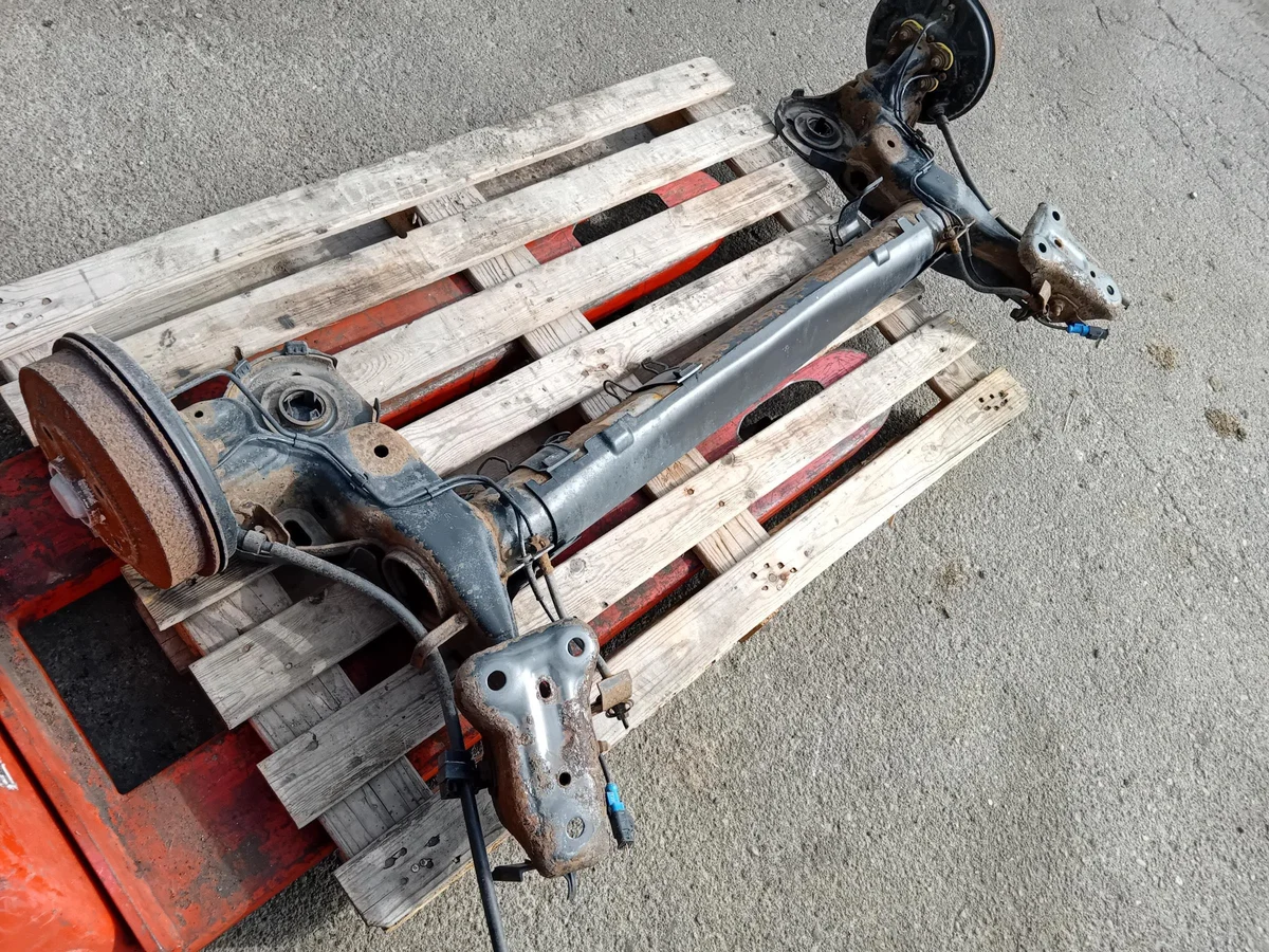 Bakre balk Citroen C-Elysee CCEBTY