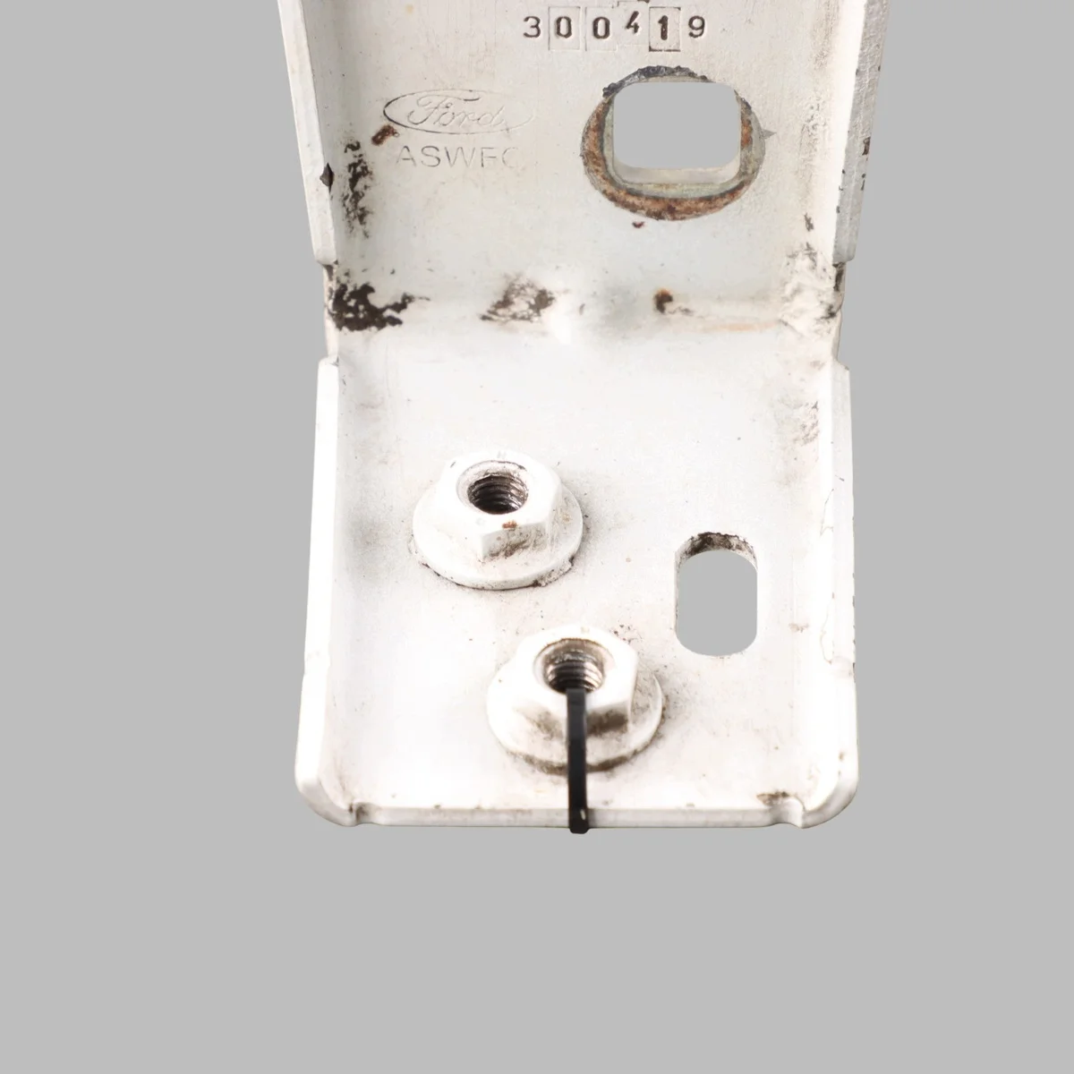 Ford Transit 12 Support Garde-boue Avant Droit Blanc image 3
