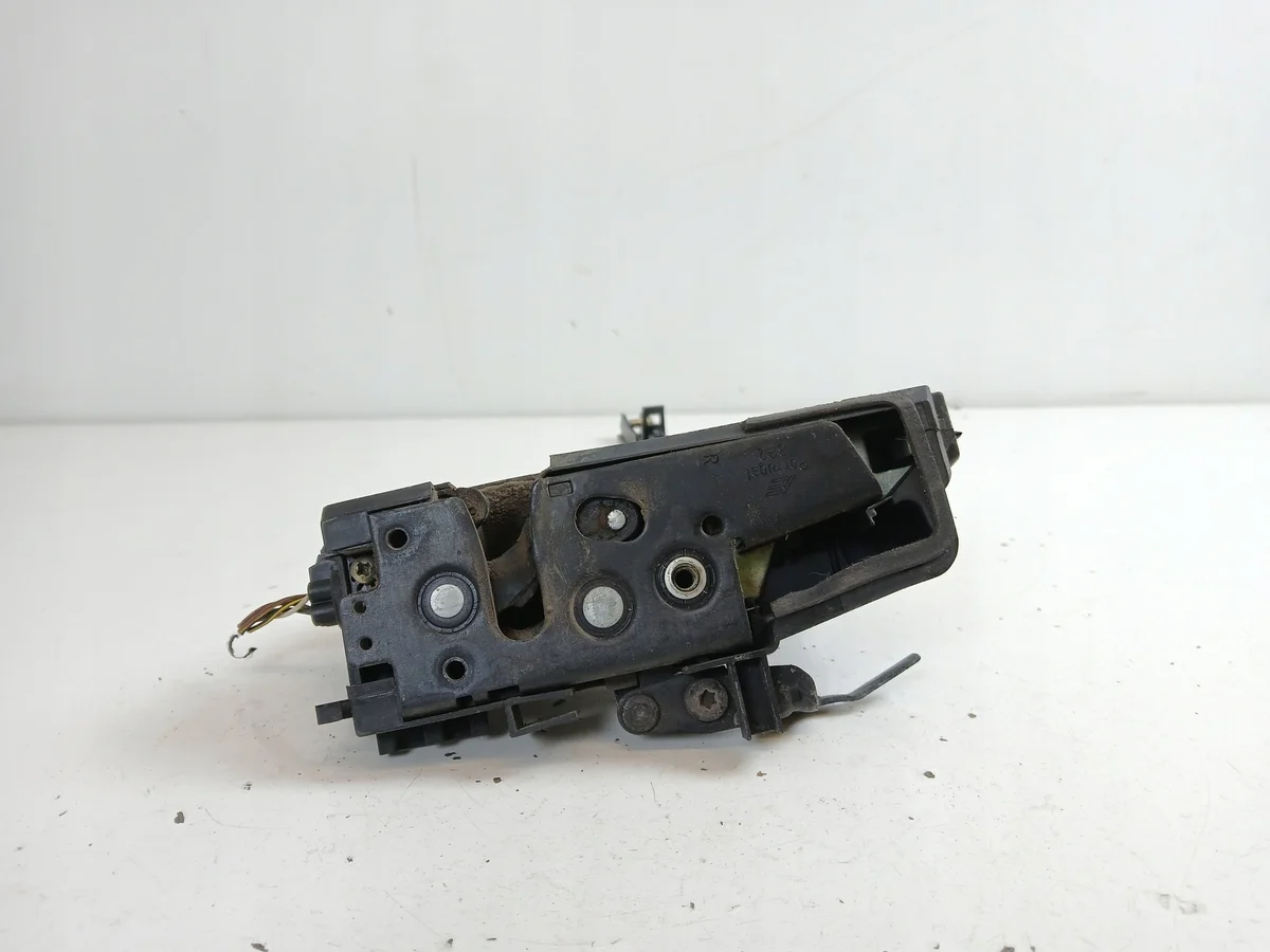 Serrure porte avant droite VW Sharan image 5