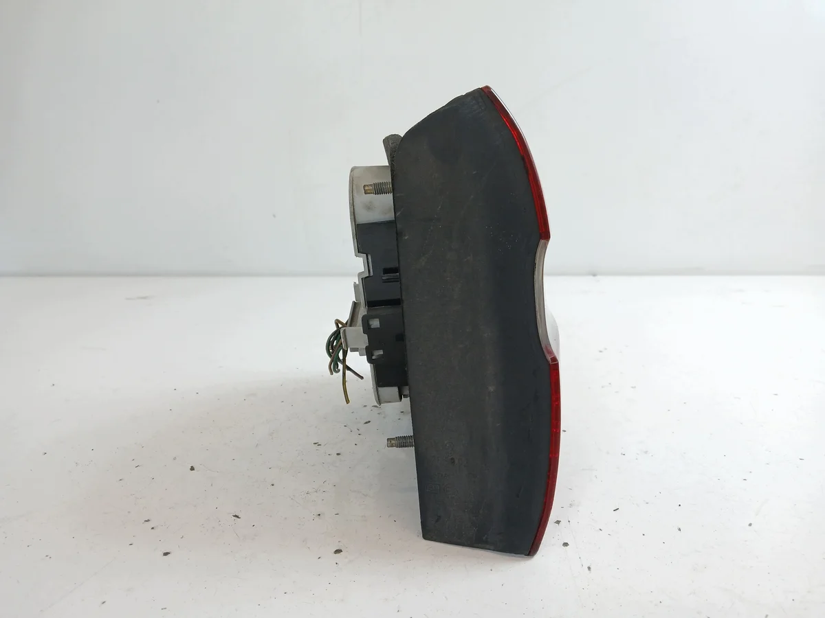 Volvo V40 I Right Rear Tail Light Used image 4