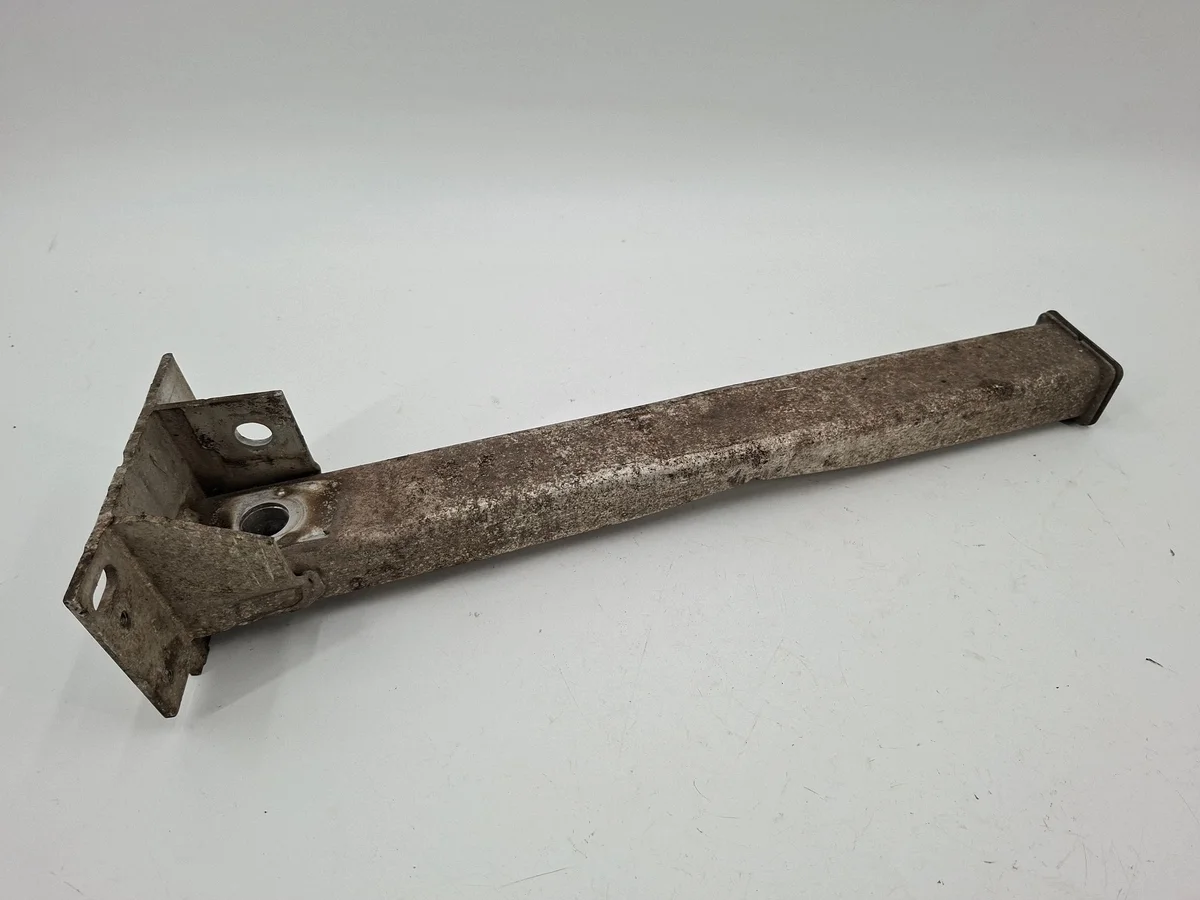 2013 Citroen DS5 Front Bumper Strut Used