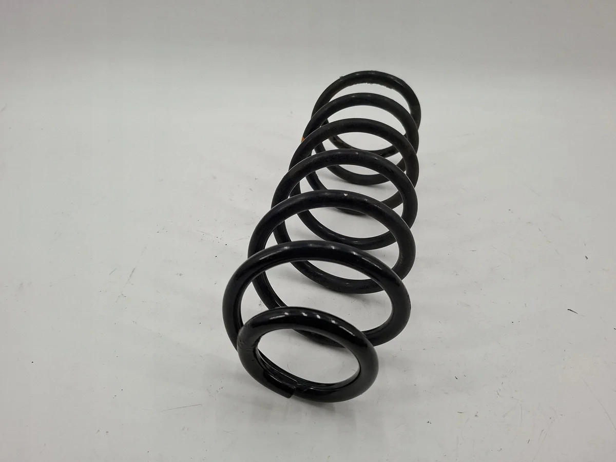 2013 Citroen DS5 Rear Spring MTL46600 image 4