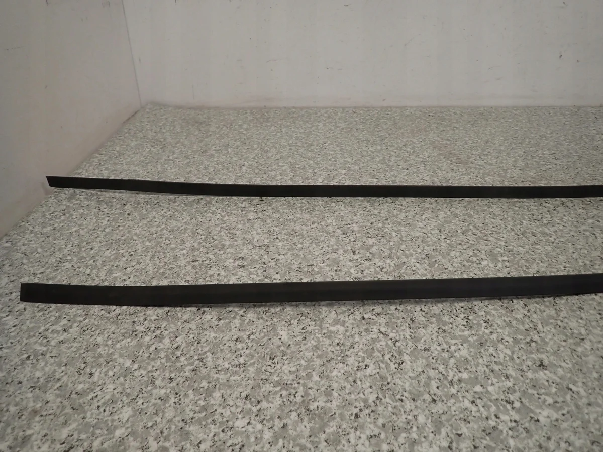 Toyota Yaris II 06-11 Leiste Rechts Gebraucht image 3