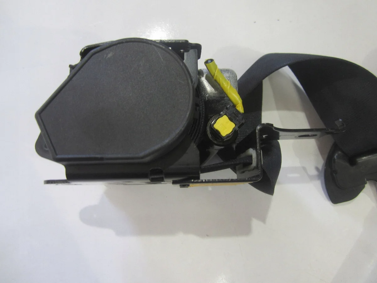 Cinturón Seguridad Mitsubishi ASX I COE6509 image 6
