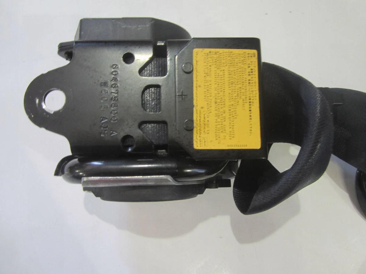 Cinturón Seguridad Mitsubishi ASX I COE6509 image 7