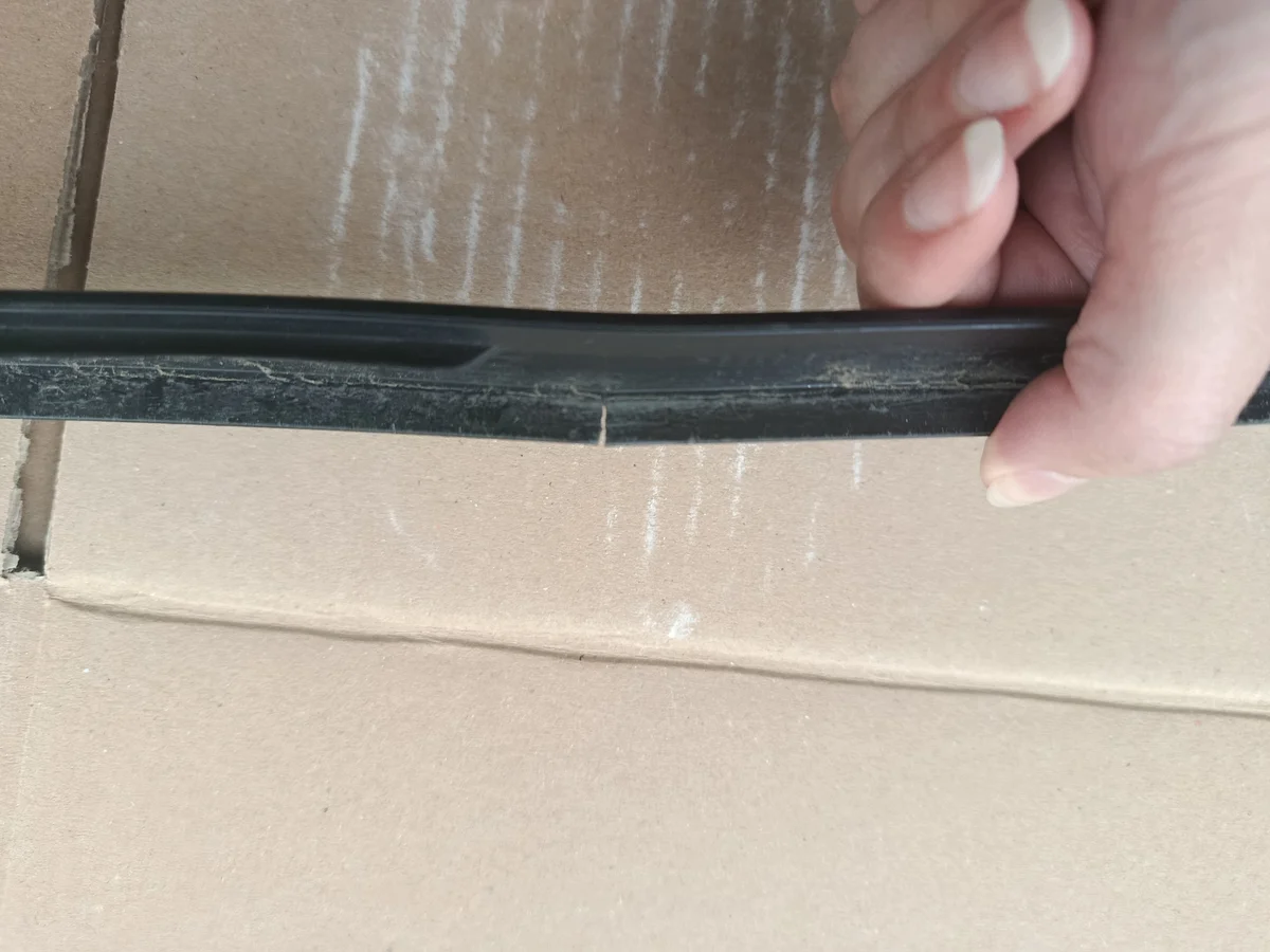 Moldura Parabrisas Ford Focus MK3 BM51-A03194-AD image 9