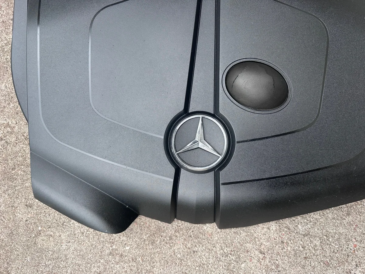 MERCEDES A KLASSE W176 Motorabdeckung Original image 3