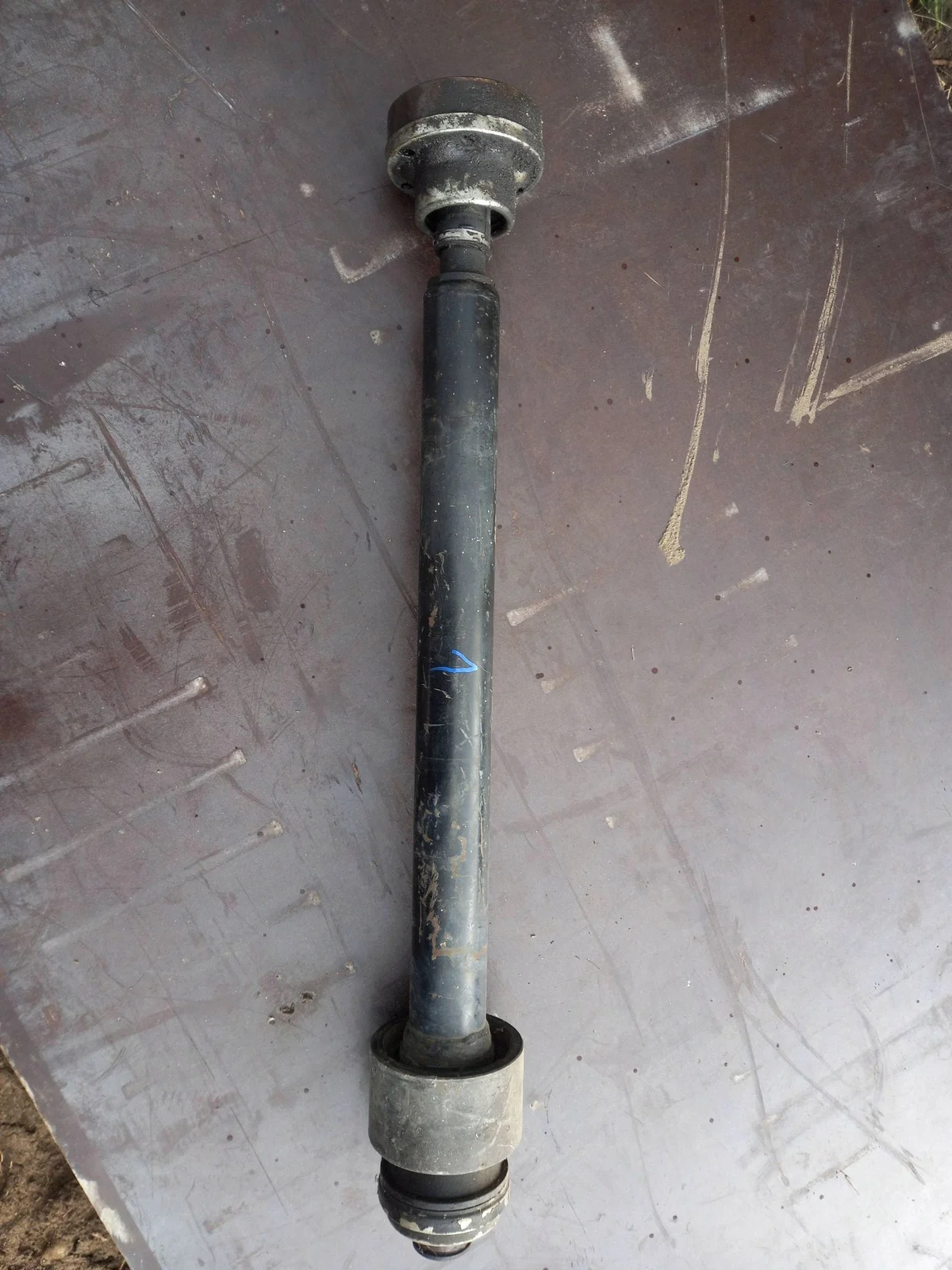 Volkswagen Touareg II Drivaxel Fram 7L8521101F