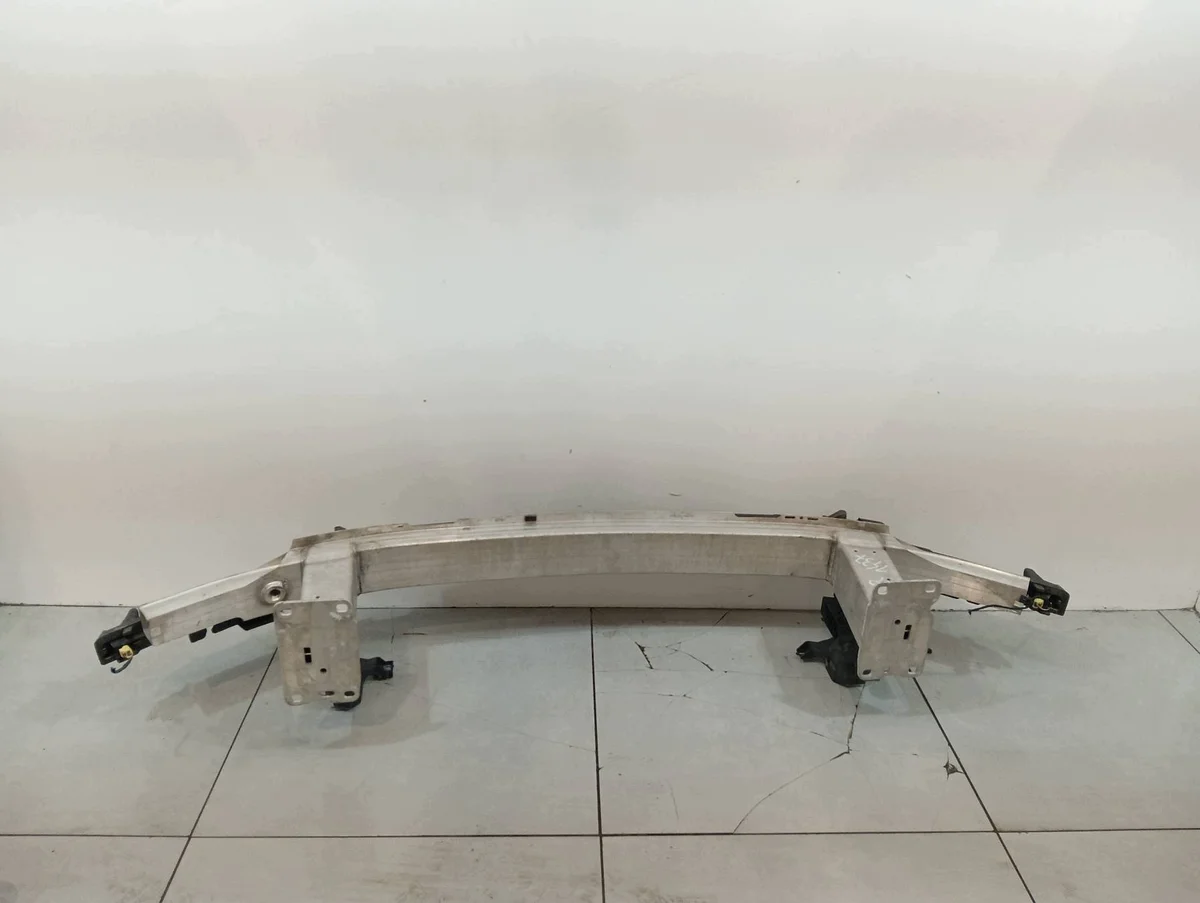 Audi A6 V C8 Bumper Reinforcement Bar