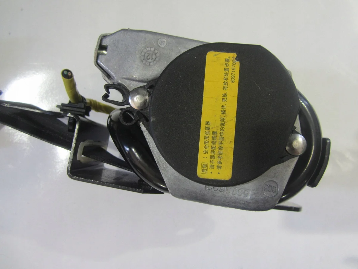 Höger framsätesbälte Mitsubishi ASX I COE6512 image 4