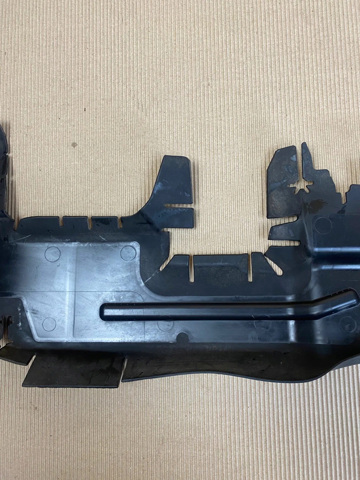 Peugeot 3008 II 2018 Cache radiateur image 8