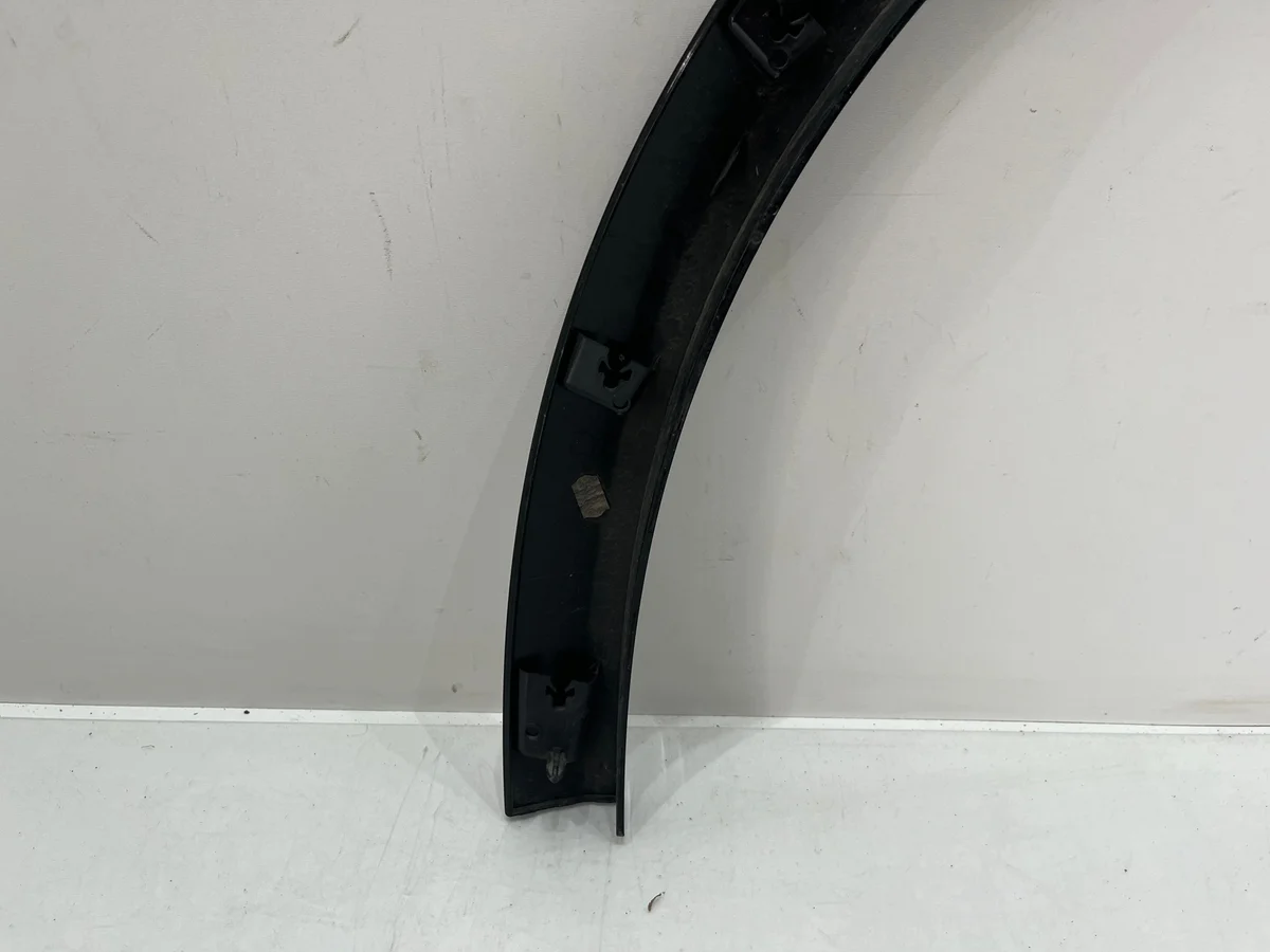 Kotflügelverkleidung vorne links Renault Megane V image 7