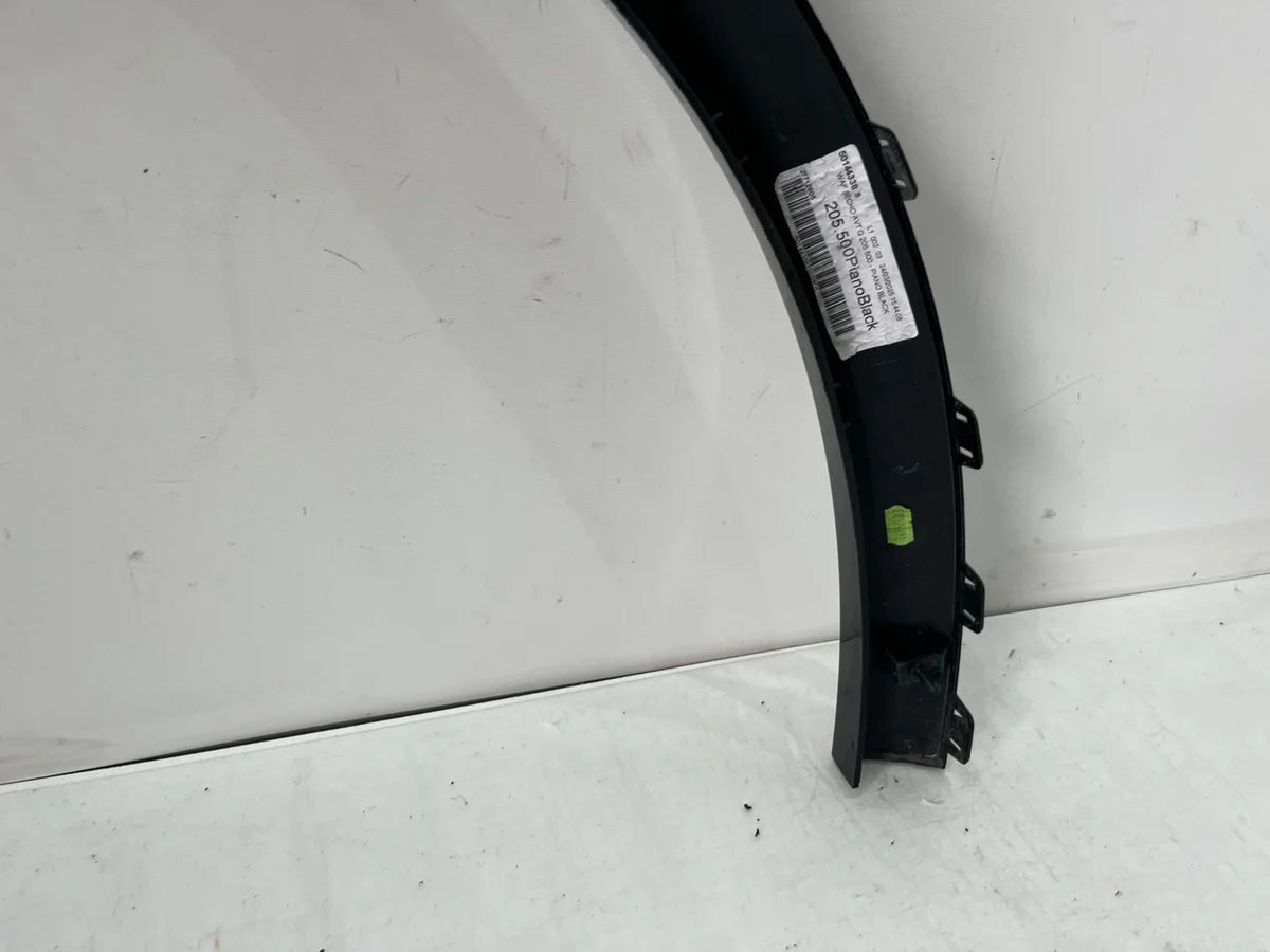 Kotflügelverkleidung vorne links Renault Megane V image 10