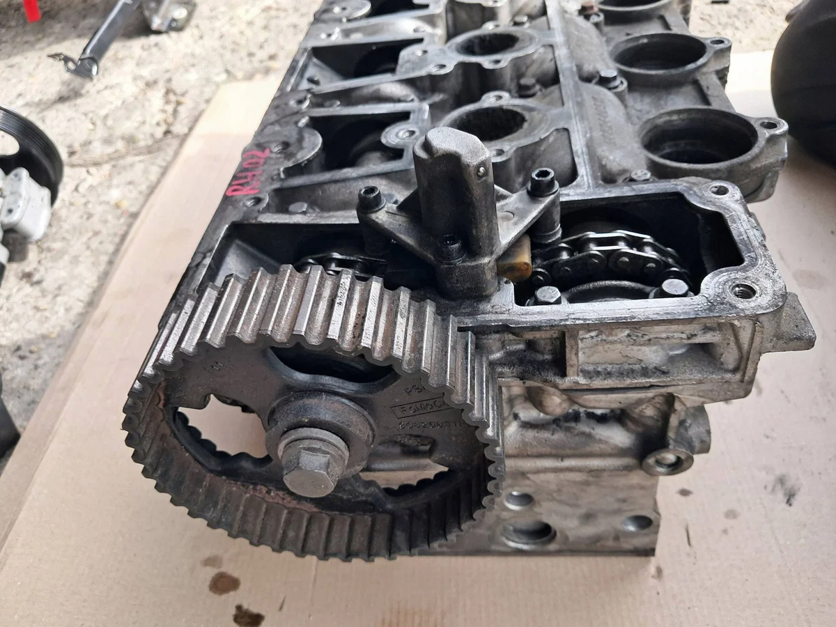 Citroen OE 9682446510 Testata Usata image 3