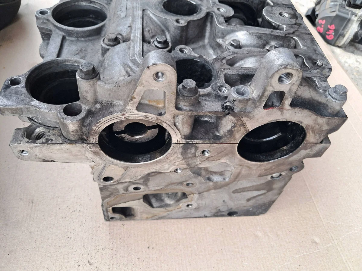 Citroen OE 9682446510 Testata Usata image 4