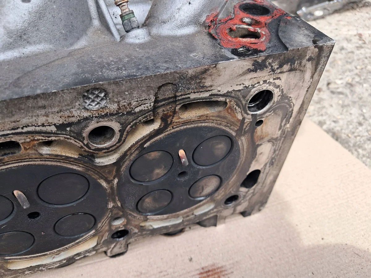 Citroen OE 9682446510 Testata Usata image 9