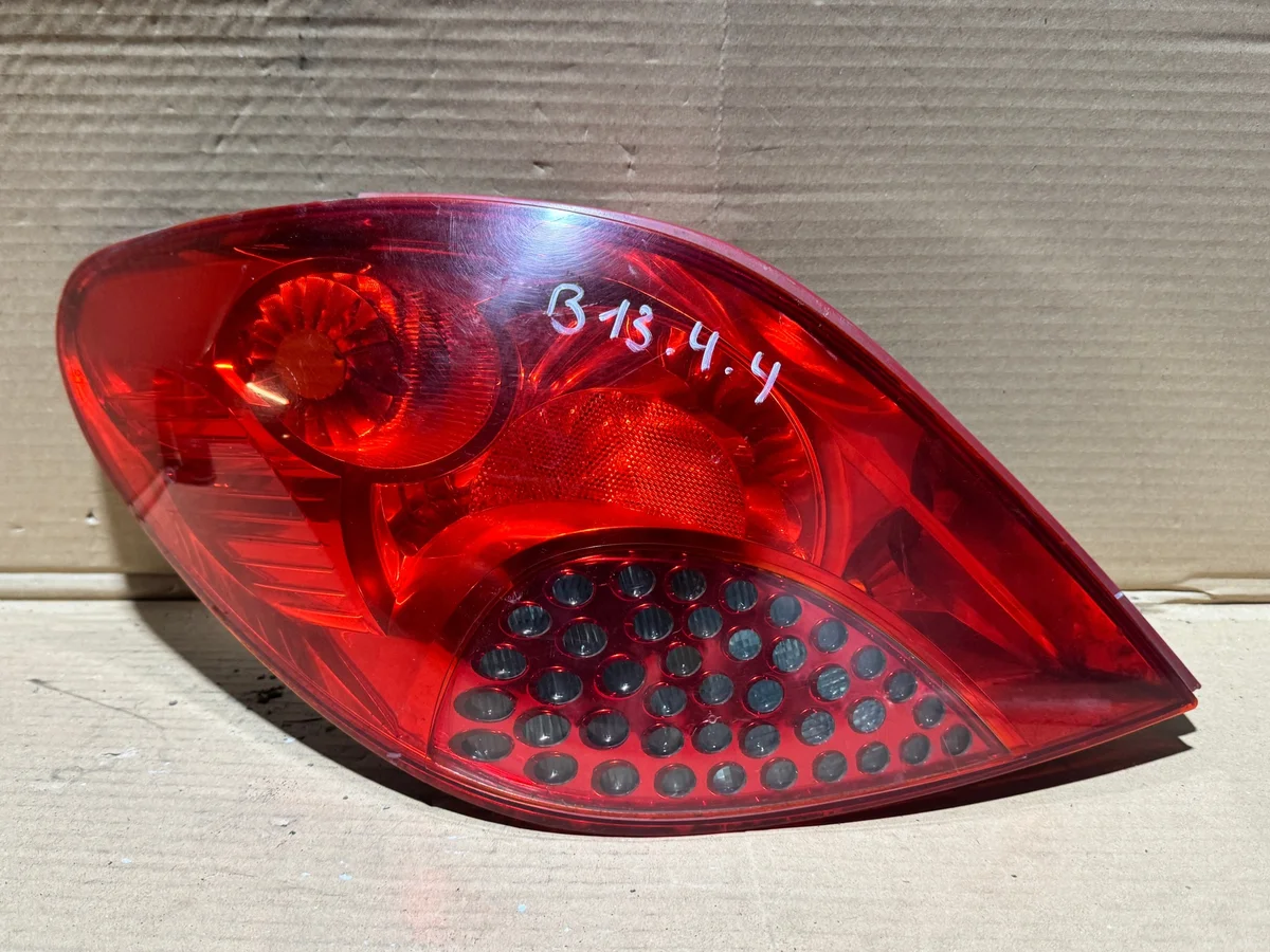 Baklykta Vänster Peugeot 207 HB