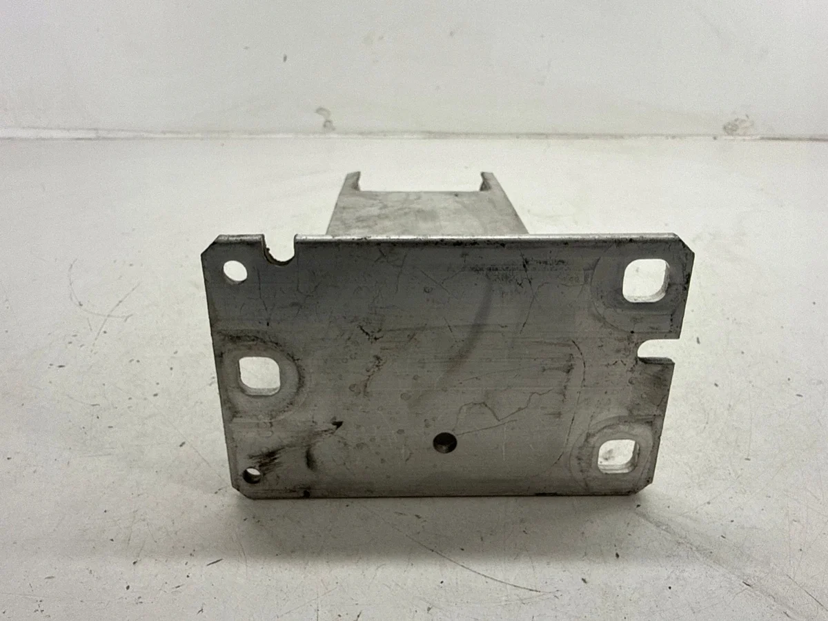 2017 Porsche Macan Front Bumper Strut 8R0807133A image 5
