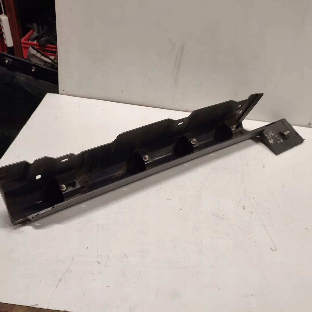 Ford Transit Connect MK2 kynnyslista takana image 3