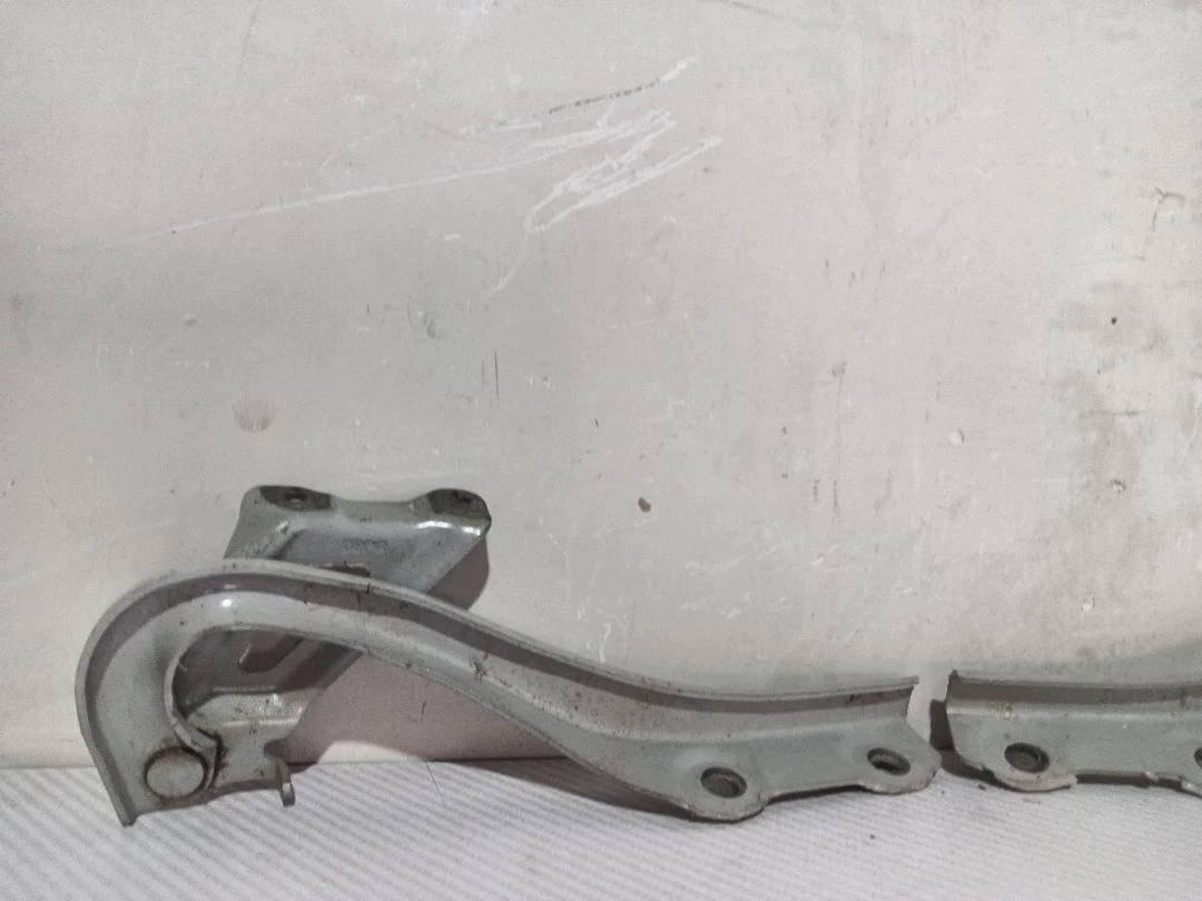 Scharniere Motorhaube Suzuki Baleno II Gebraucht image 5