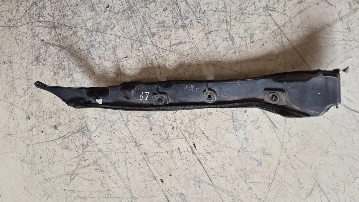 Schutzblechverkleidung links vorne Toyota Corolla E210 image 5