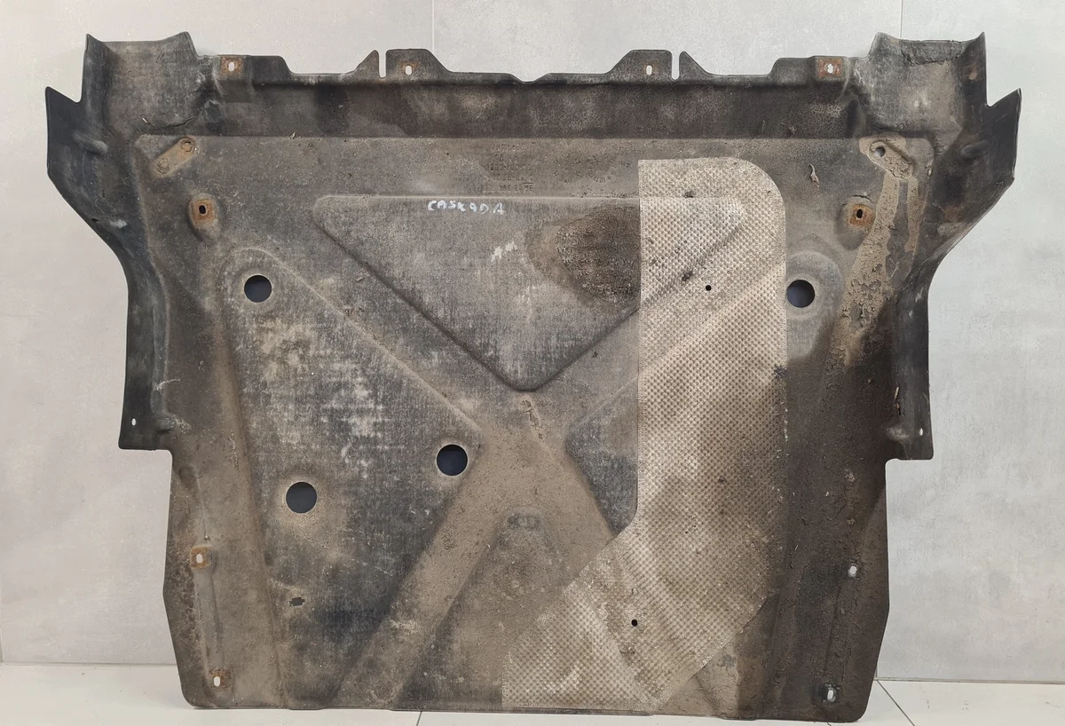 Placa Protetora Motor Opel Cascada Usada