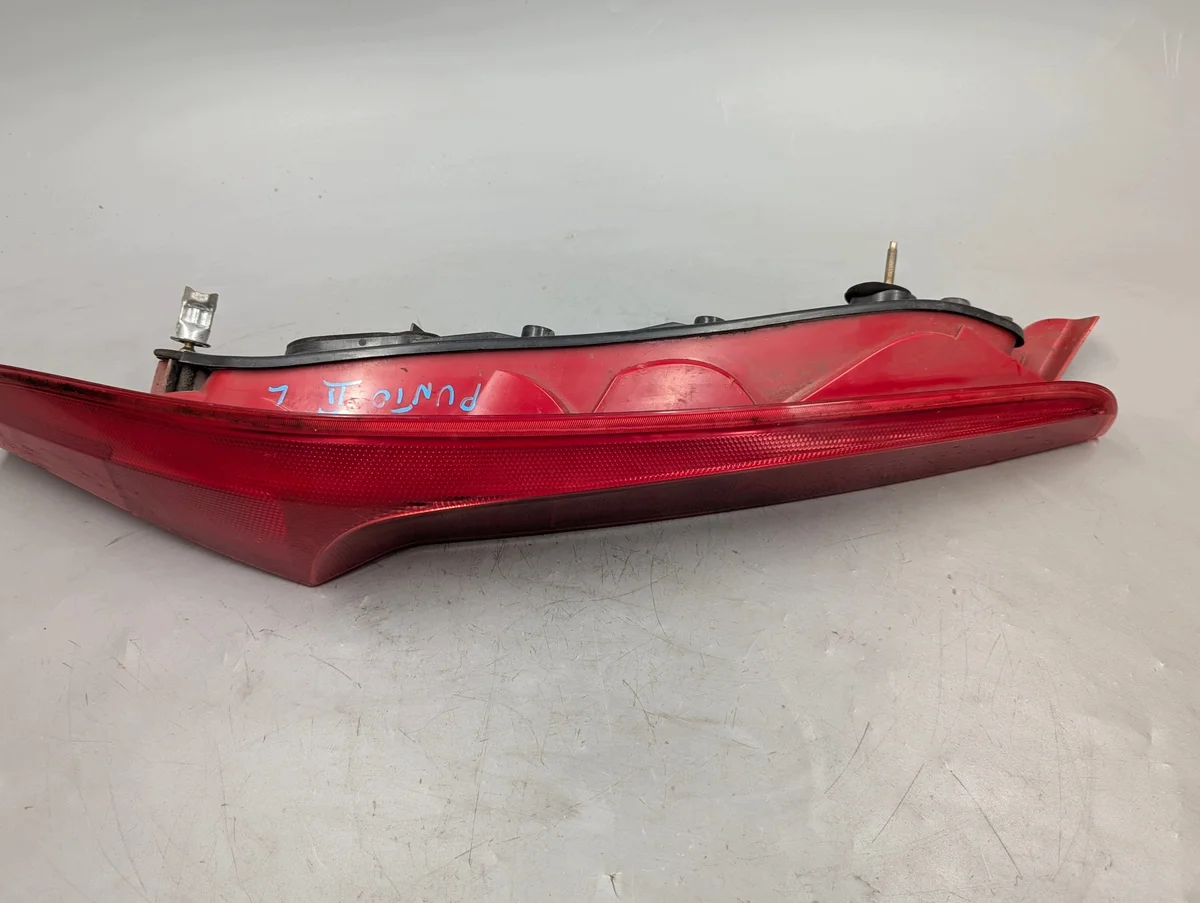 Taka takavalo Fiat Punto II vasen 468178040