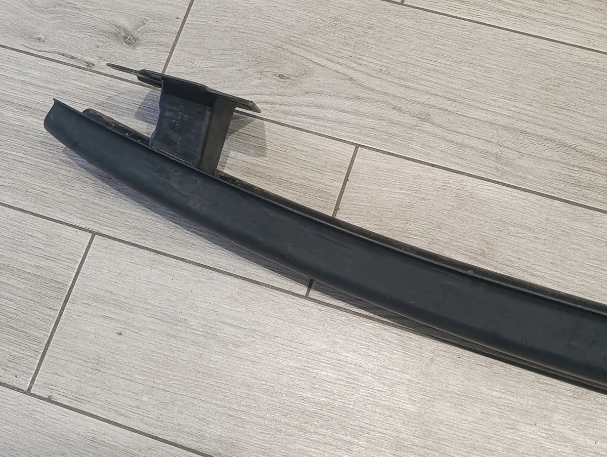 VW Polo 9N Rear Bumper Beam 6Q0807305 image 9