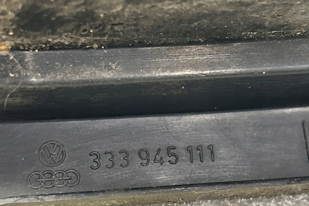 Feu arrière gauche VW Passat B3/B4 333945111 image 6