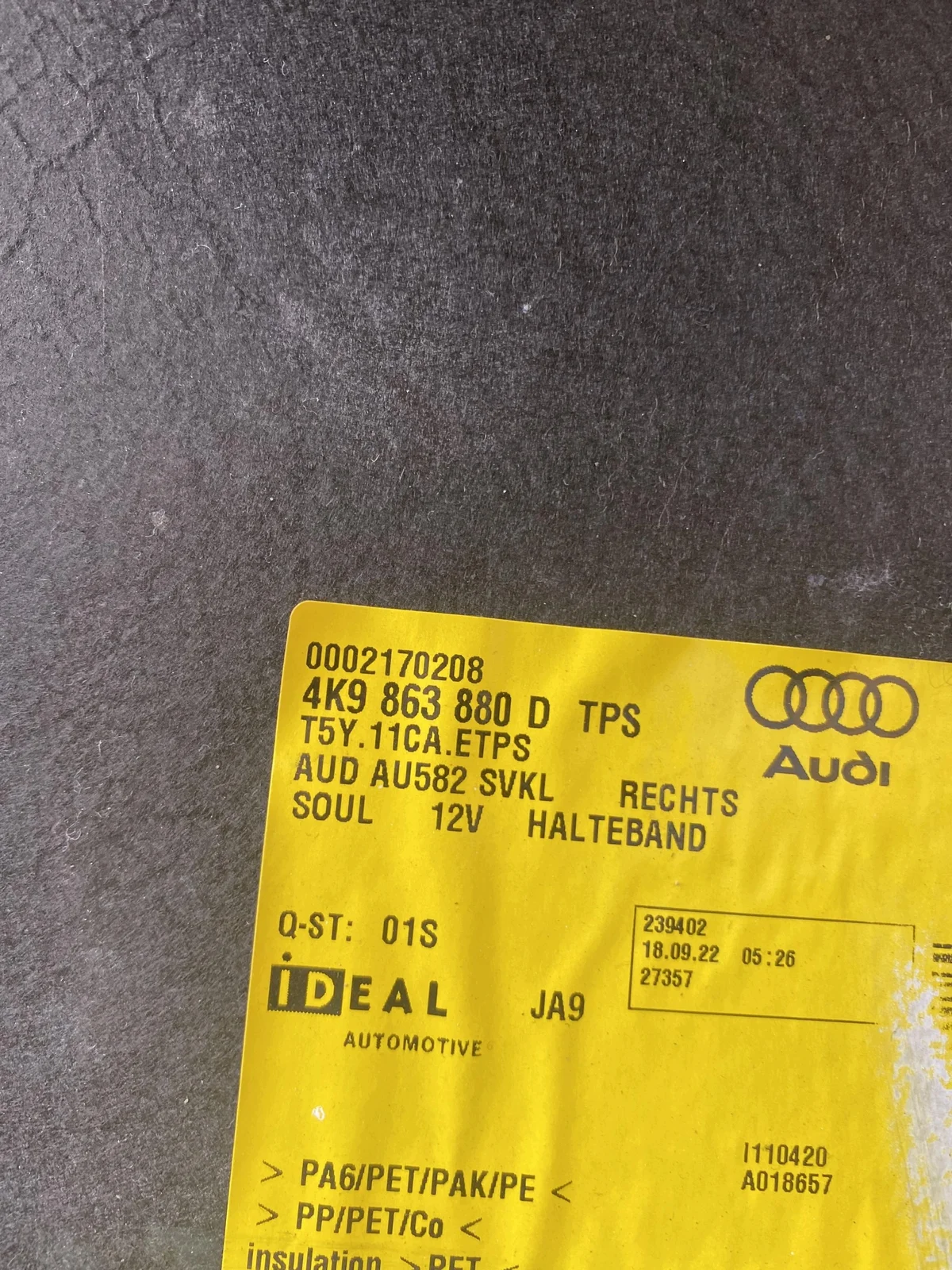 Audi A6 C8 Avant tavaratilan matto OEM 160011092026 image 9