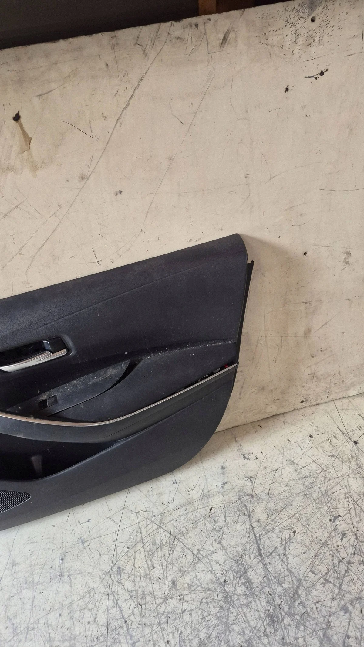 Türverkleidung rechts vorne Toyota Corolla E210 image 3