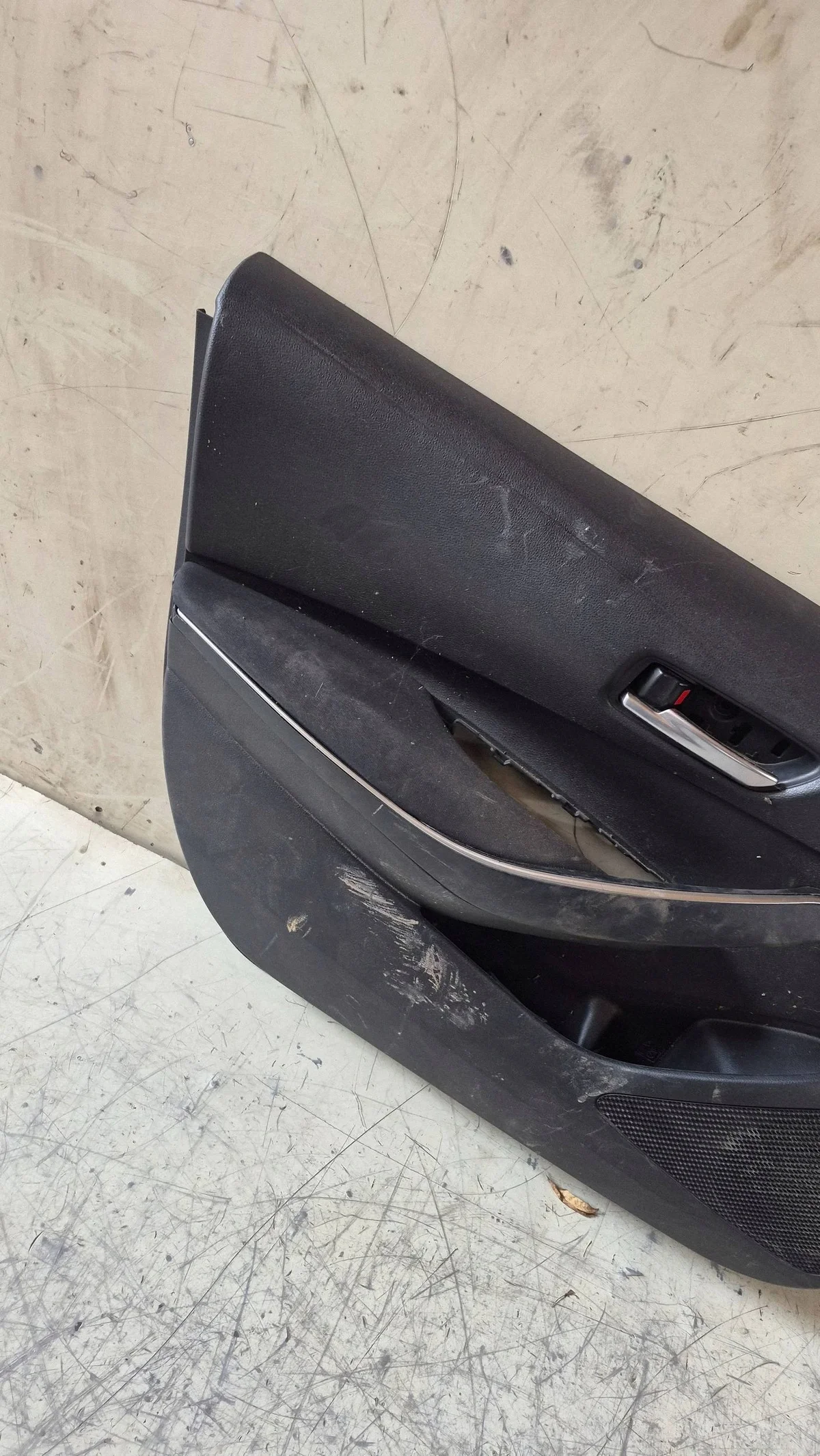 Türverkleidung links vorne Toyota Corolla E210 image 3