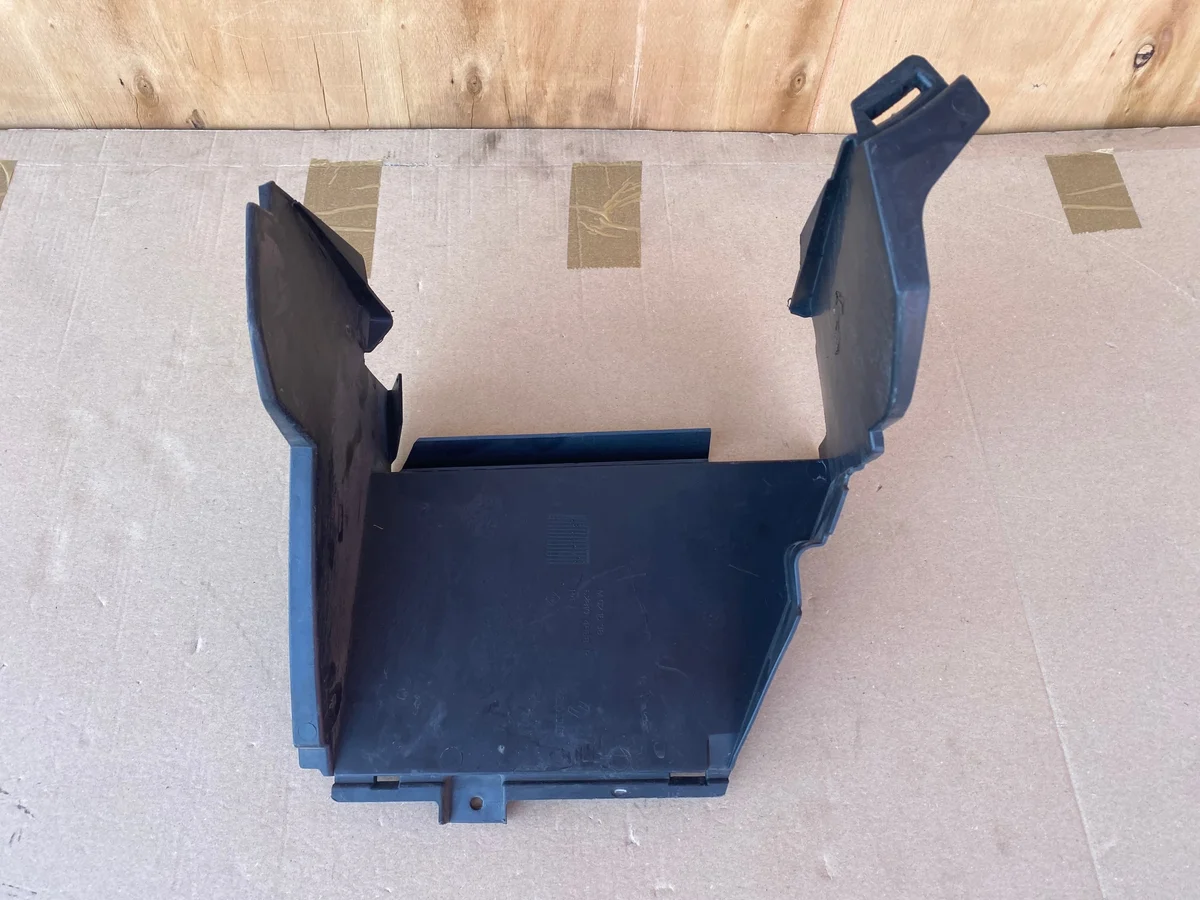 Volante Dacia Duster II 2017- Usado OEM 628104638R image 3