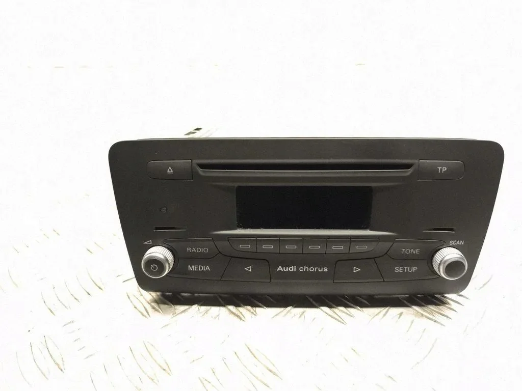 Rádio CD Audi A1 2012r. 8X0035160C
