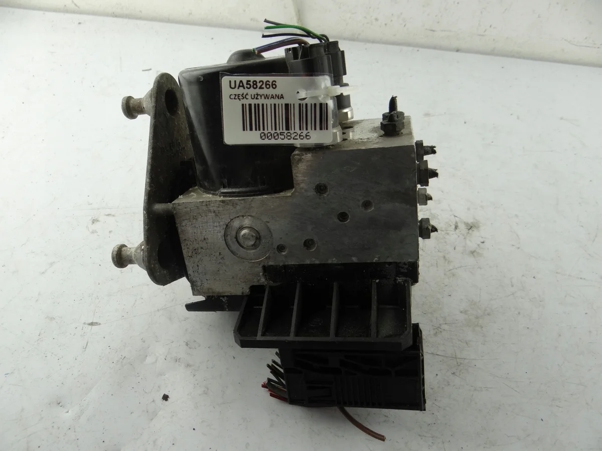 Bomba ABS Mercedes A140 A004 431 90 12 Usada