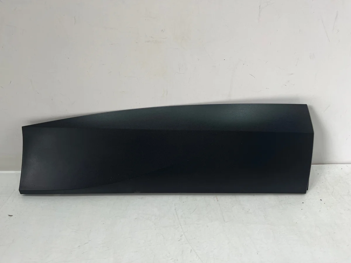 VW ID.4 Moldura Porta Traseira Direita Usada
