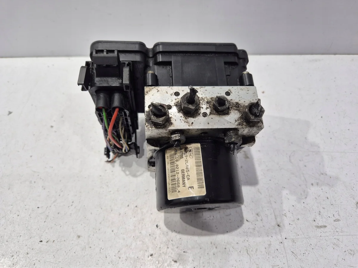 ABS-pumppu Ford Fiesta Mk7 VII AV59-2C405-EA image 3