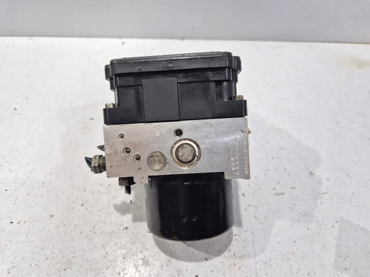 ABS-pumppu Ford Fiesta Mk7 VII AV59-2C405-EA image 7